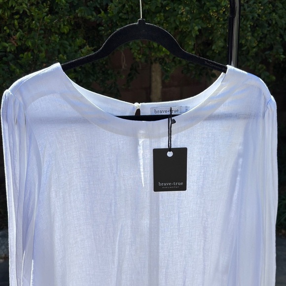 NWT Brave+True Blouse White Size Large Pullover Bishop Sleeves - Picture 4 of 5